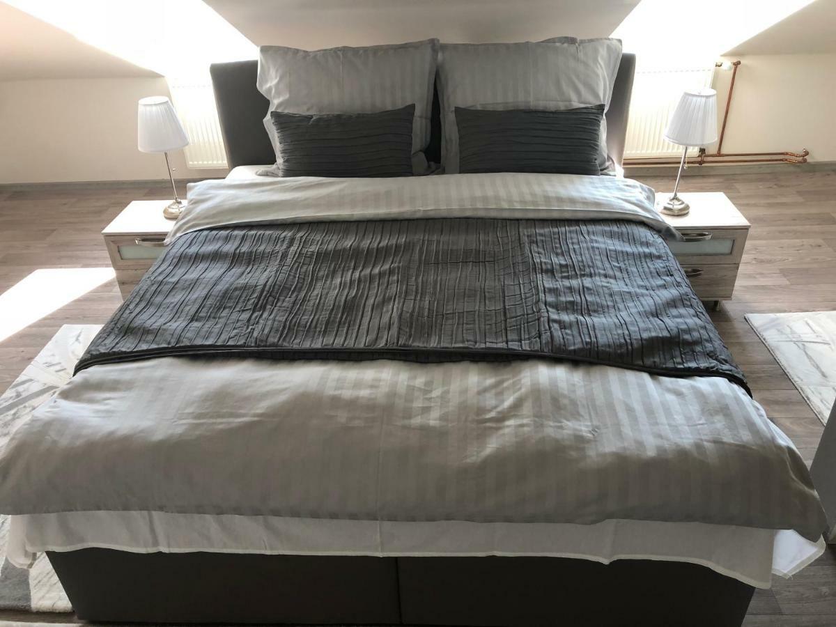 Lili Apartman Appartement Mariënbad Buitenkant foto